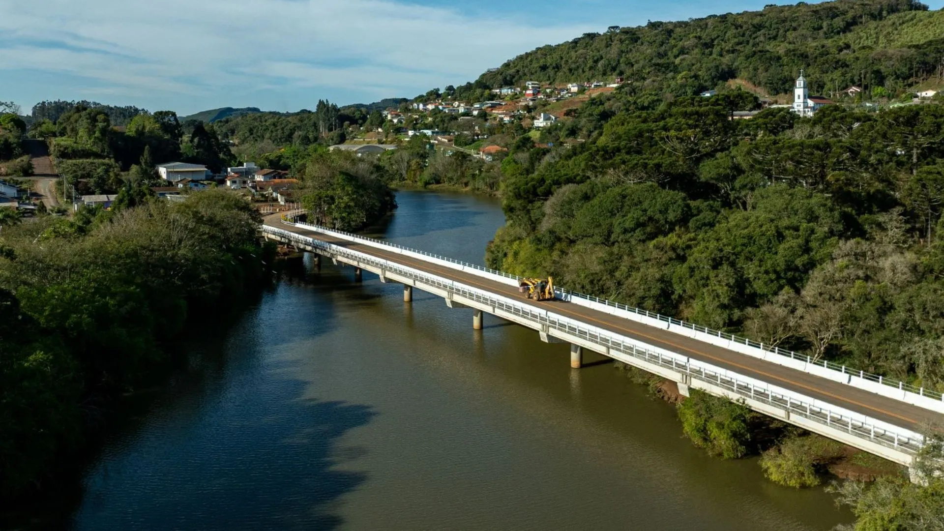 Ponte da SC-135 em Rio das Antas tem 65% da obra concluída