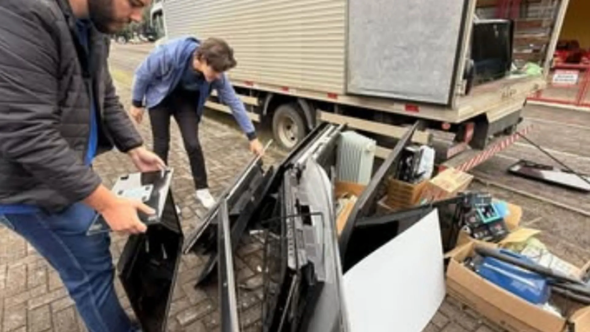 Mais de 2 toneladas de lixo eletrônico recolhidas em Videira no último fim de semana