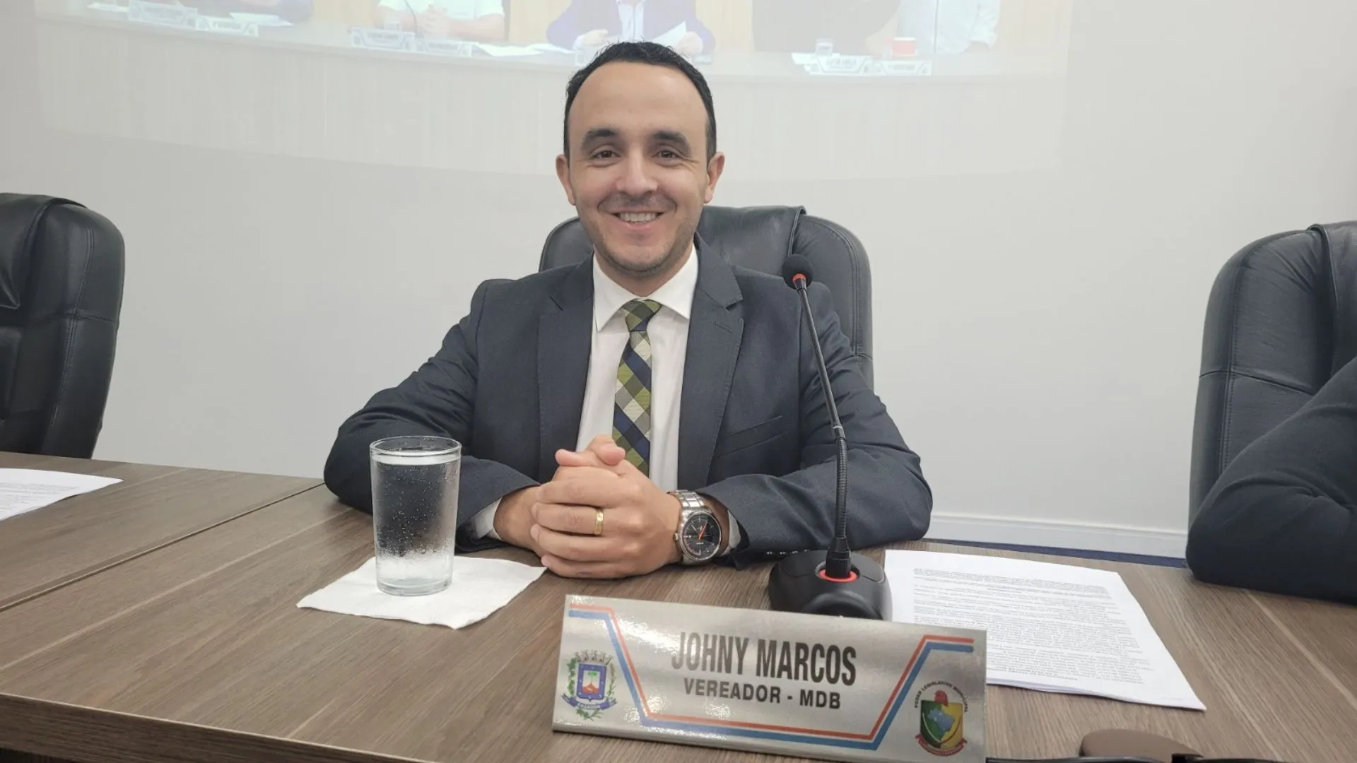 Vereador Johny Marcos retorna à Câmara de Caçador