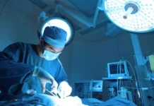 Dados de cirurgias em SC divergem entre Governo e TCE; entenda os números