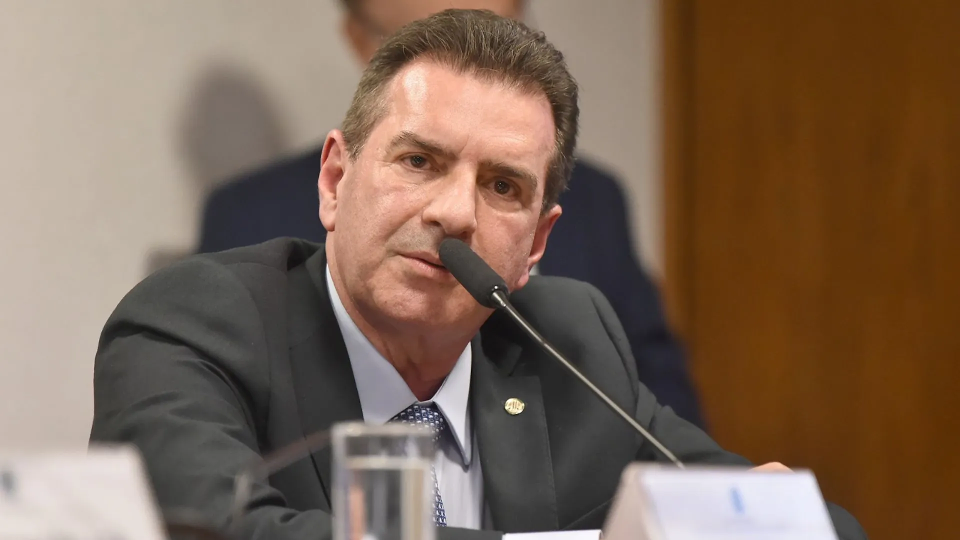 Cobalchini propõe audiência pública diante da crise do leite