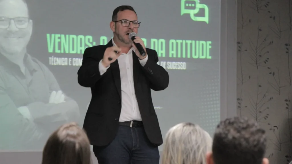 CDL Caçador promove palestra “A Arte da Venda Através do Encantamento”