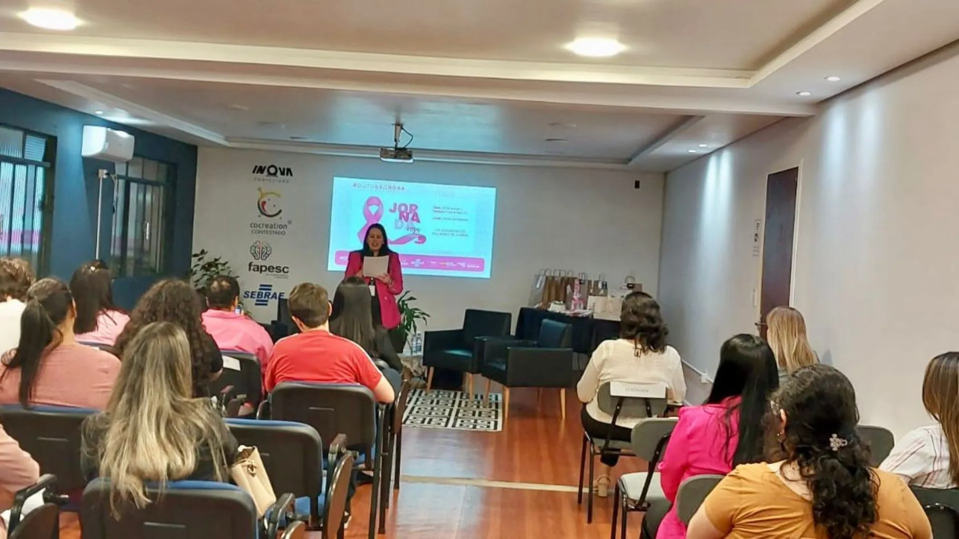 Jornada Rosa destaca autocuidado e solidariedade em Caçador