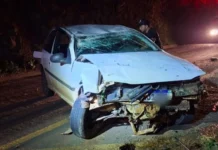 Motorista de 19 anos capota carro na SC-135 em Rio das Antas
