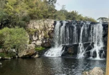 Adolescente de 15 anos desaparece em cachoeira no interior de SC