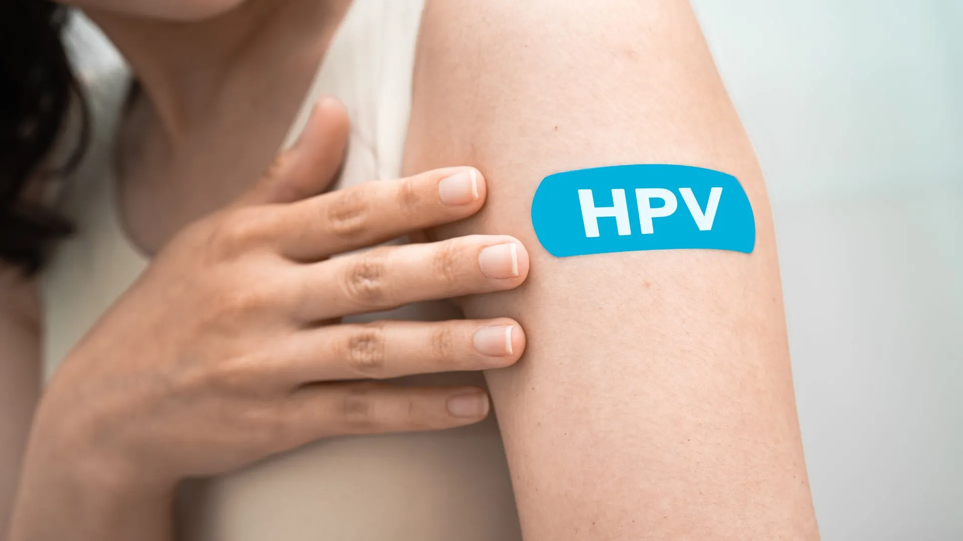 Vacinação contra HPV reduz em até 58% casos de câncer do colo do útero no Brasil