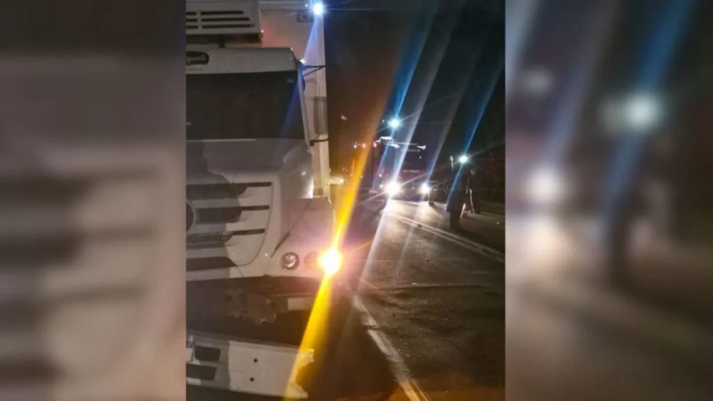 Idoso morre após ser atropelado por três veículos na BR-282