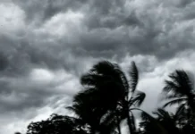 Governo de SC suspende aulas da Rede Estadual devido à chegada de ciclone