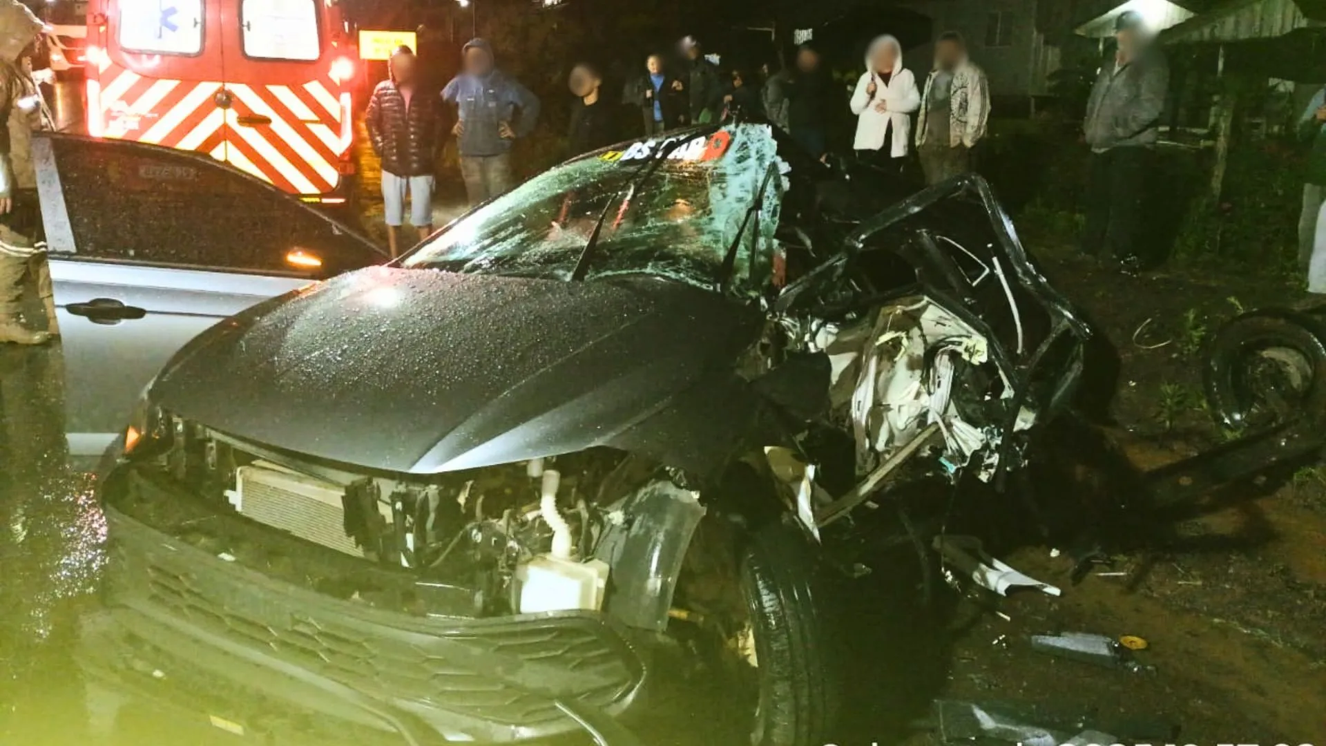 Grave acidente na rodovia SC-350 deixa três feridos em estado crítico