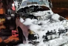 Veículo é consumido pelo fogo na BR-282 em Campos Novos