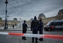 O que se sabe sobre o roubo ao Museu do Louvre