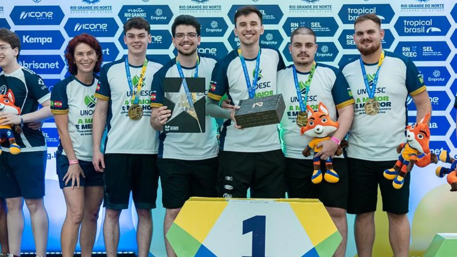Equipe UNOESC de Videira conquista ouro no Counter-Strike 2 nos JUBs 2025