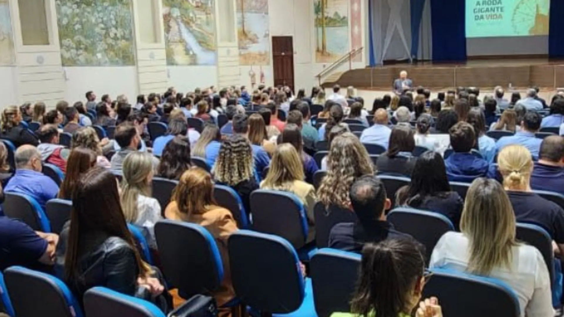 Excelência Talks reúne mais de 400 pessoas em noite inspiradora em Videira