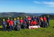 Treinamento de salvamento em altura capacita 21 bombeiros de toda a região em Tangará