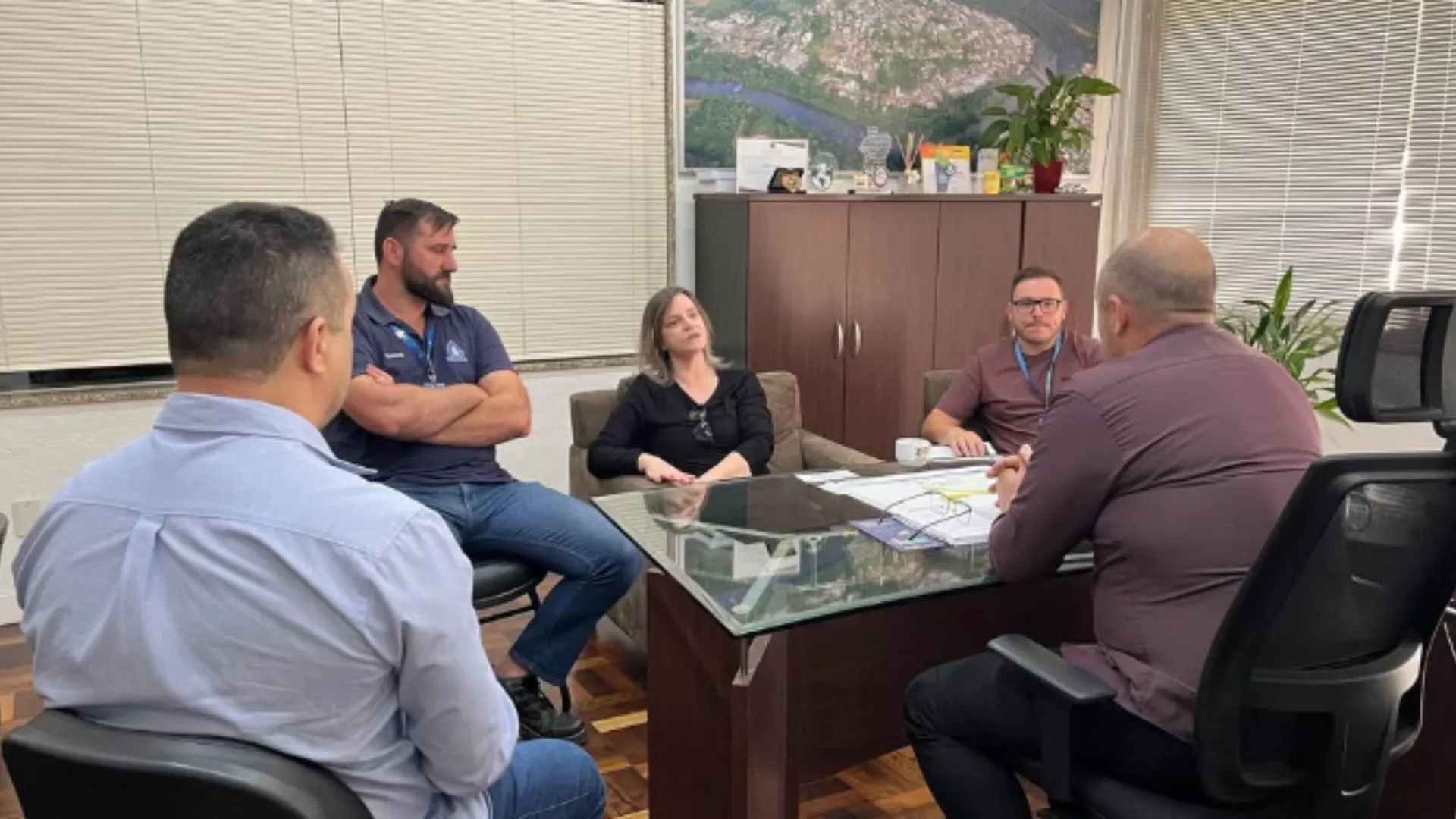 Tangará e CASAN discutem melhorias no saneamento e pavimentação