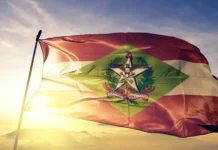 Proposta de mudança do hino catarinense é rejeitada por um voto de diferença