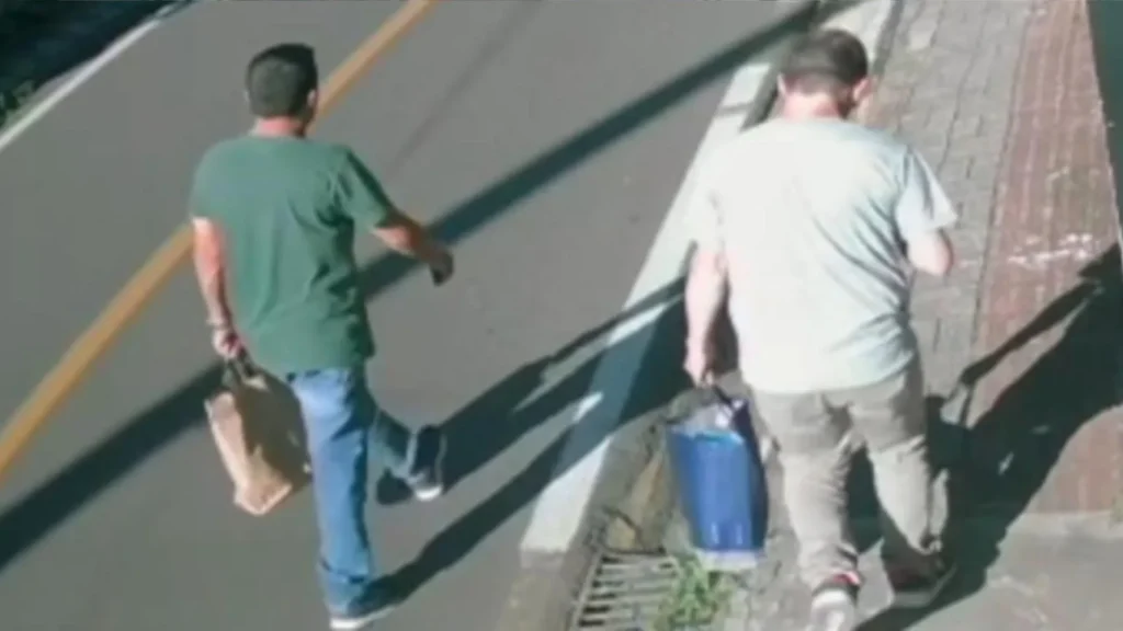 Criminosos invadem apartamento no Centro de Joaçaba e levam joias e celulares