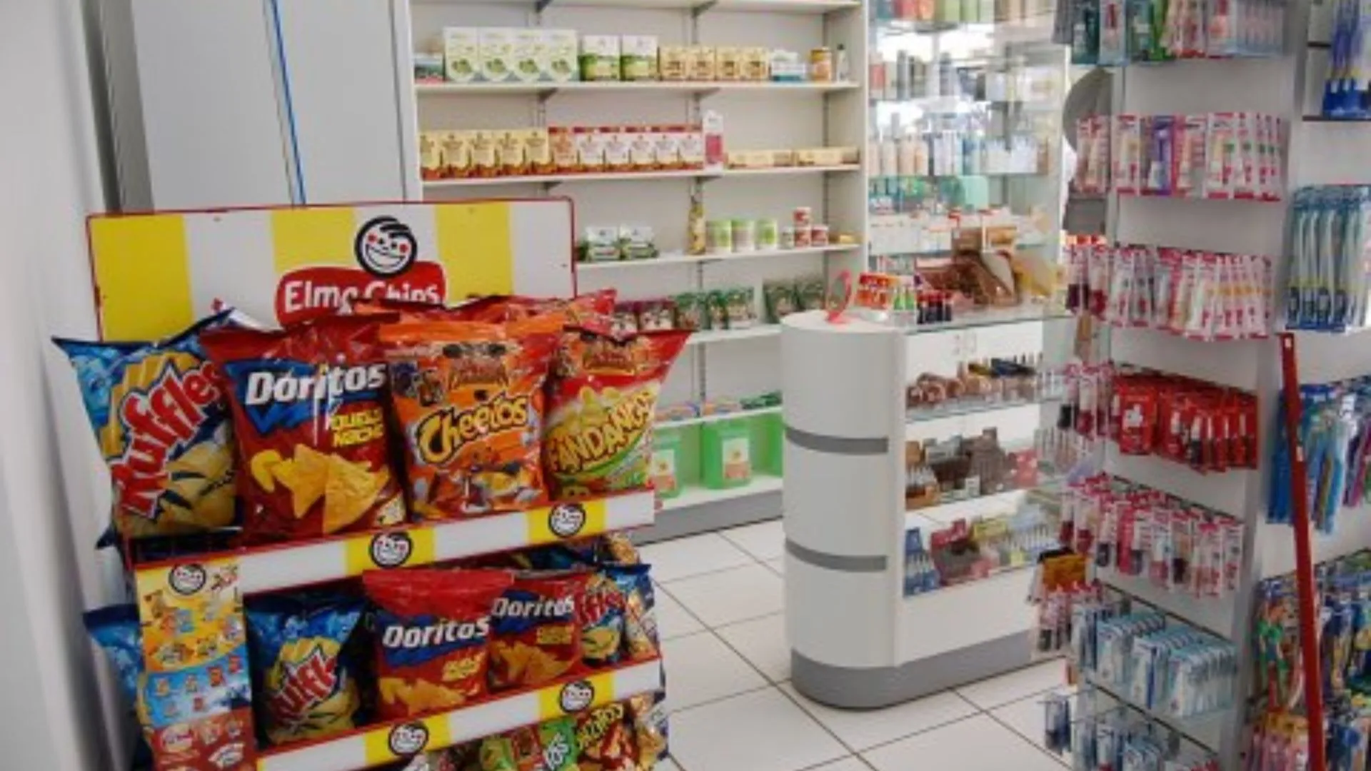 Produtos de conveniência, como alimentos embalados, poderão ser vendidos em farmácias de SC