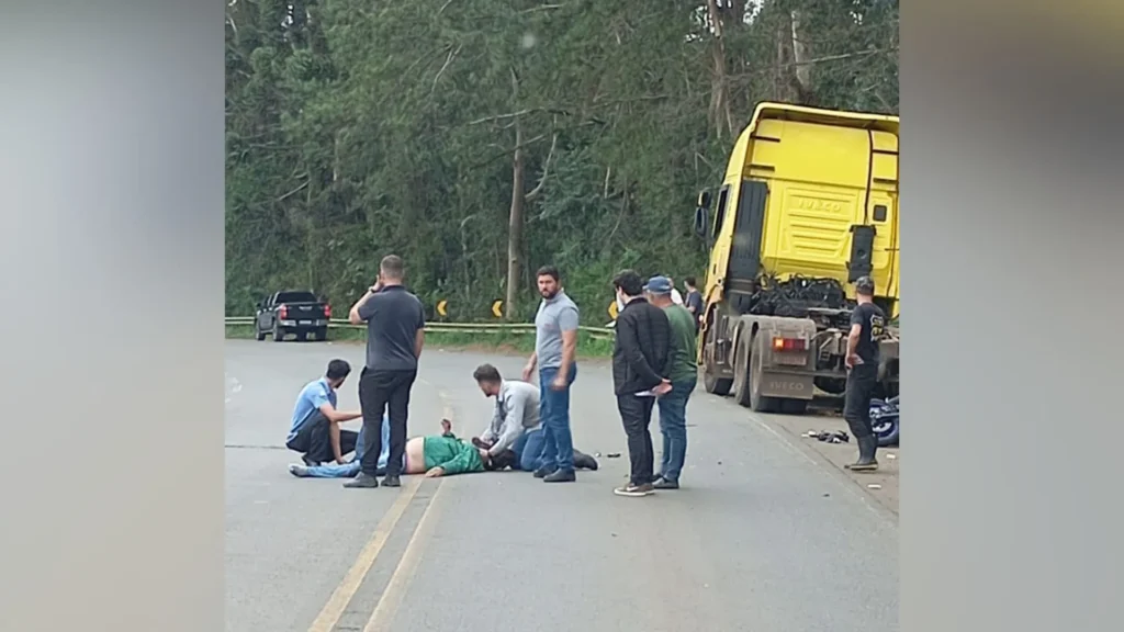 Motociclista fica ferido após colisão em Videira