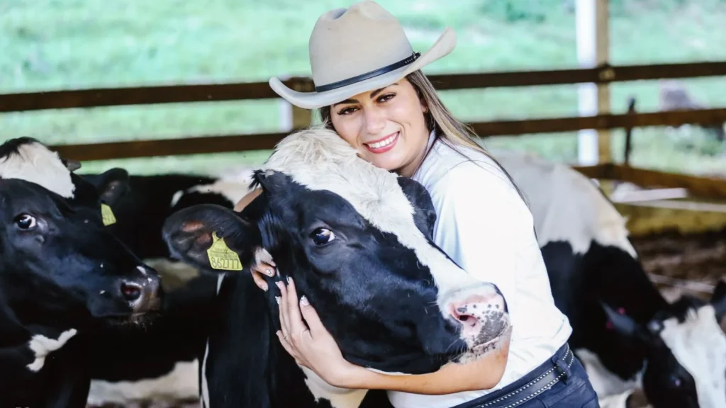 Do campo para as redes sociais — o protagonismo da mulher no agro