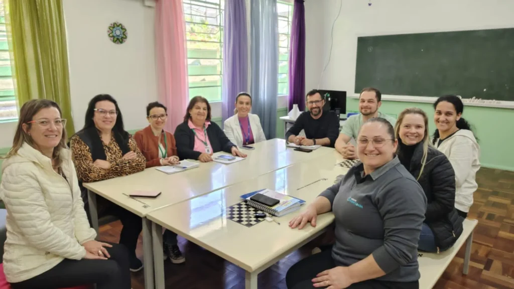 Fiesc firma parceria para qualificação em Arroio Trinta e Salto Veloso