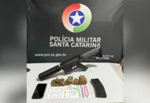 Fuzil falso é apreendido juntamente com drogas pela Polícia Militar