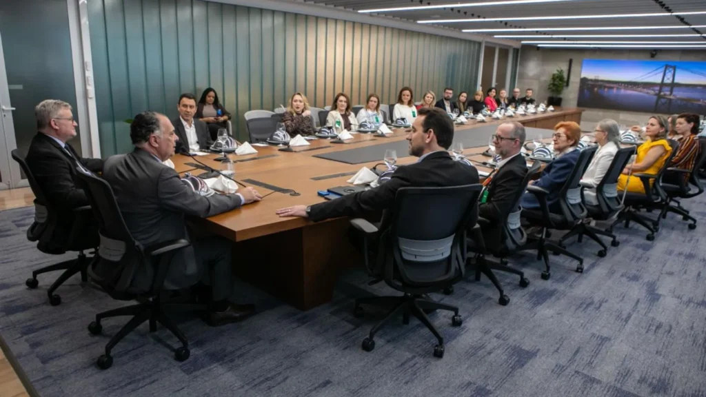 Professores da Uniarp visitam a Fiesc em Florianópolis