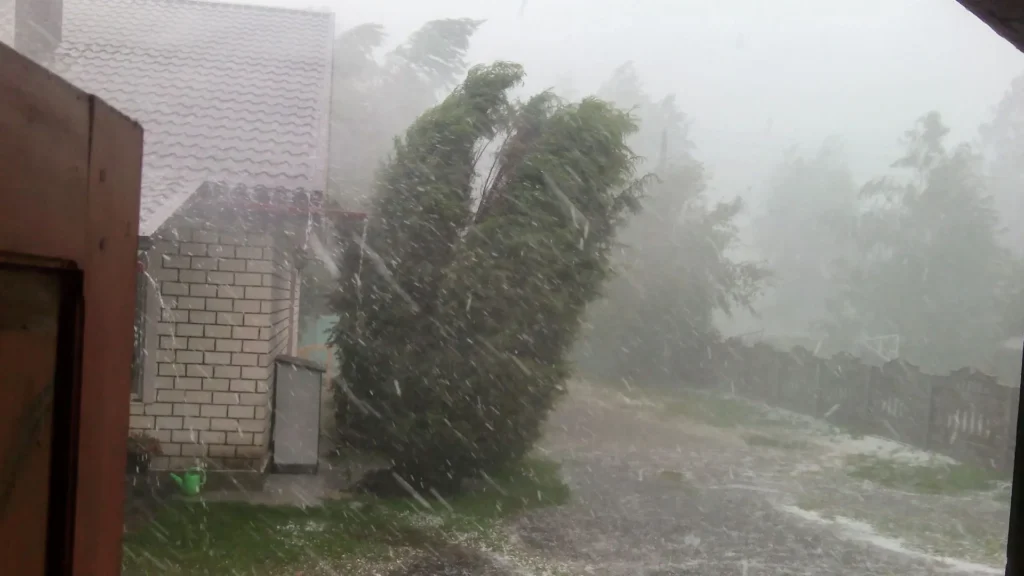 Santa Catarina terá tempestades severas e ventos fortes nos próximos dias