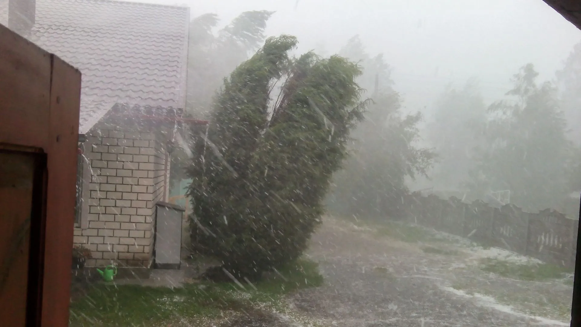 Santa Catarina terá tempestades severas e ventos fortes nos próximos dias