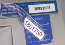 Casal é preso após aplicar golpe com adesivo de falso 0800 em caixa eletrônico