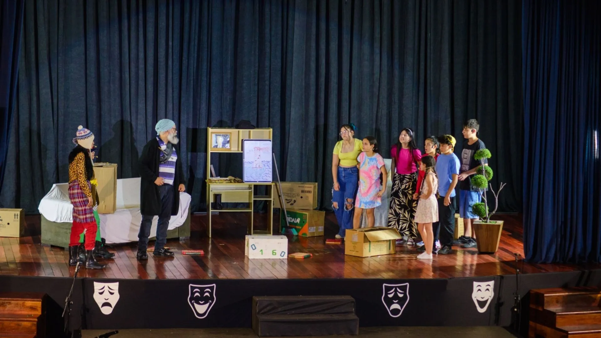 Mais de 500 artistas participam do 10º Festival de Teatro de Videira