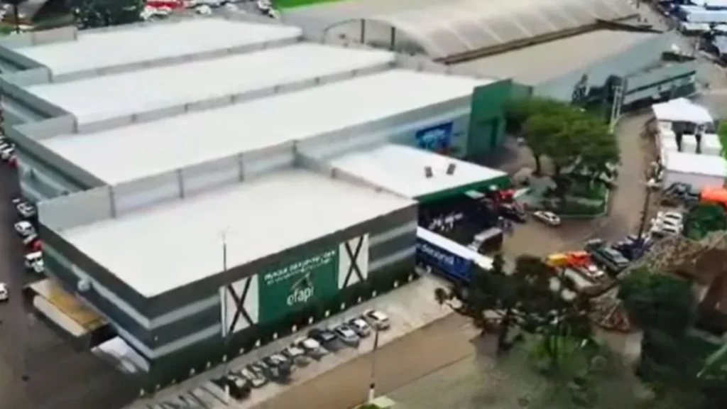 Carboni IVECO marca presença na maior feira de transporte e logística do Sul