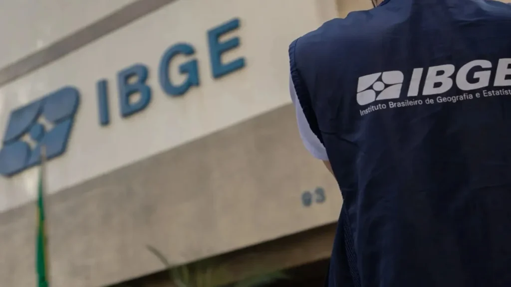 IBGE abre 9.590 vagas temporárias com salários de até R$ 3,3 mil