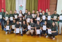 Jovens rurais se formam no curso Ação Jovem Rural em Videira
