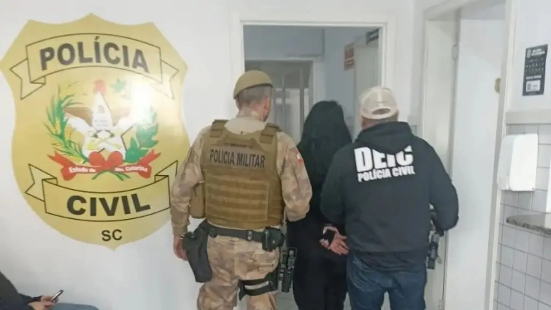 Operação policial resulta em 7 prisões e apreensões no Meio-Oeste