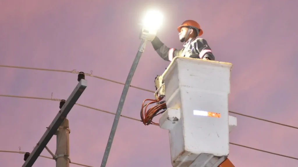 Iomerê inicia modernização da iluminação rural com lâmpadas de LED