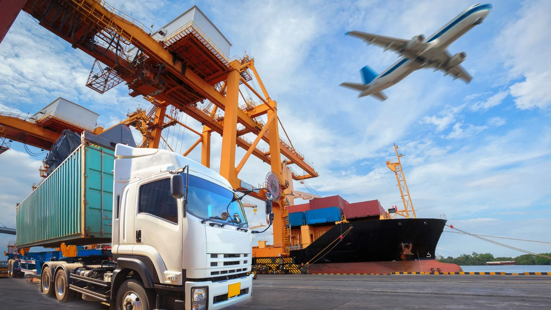 Importação: cenário global e oportunidades é tema de palestra em Videira