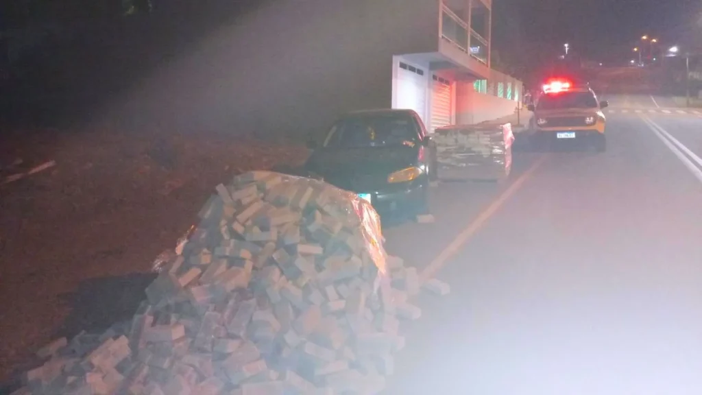 Motorista morre após ser prensado pelo próprio veículo