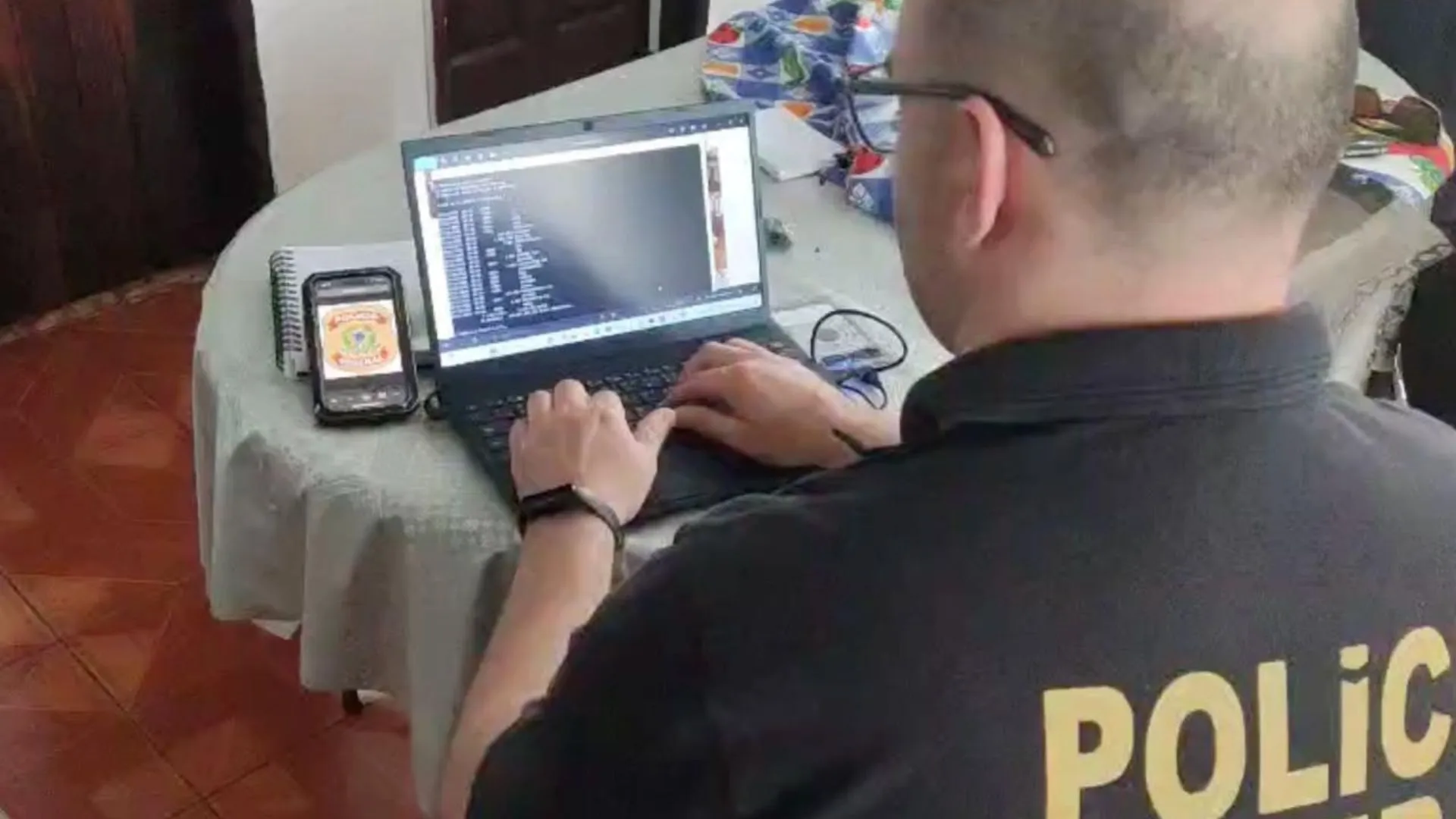 Polícia Federal deflagra operação contra abuso sexual infantil em cinco cidades de SC