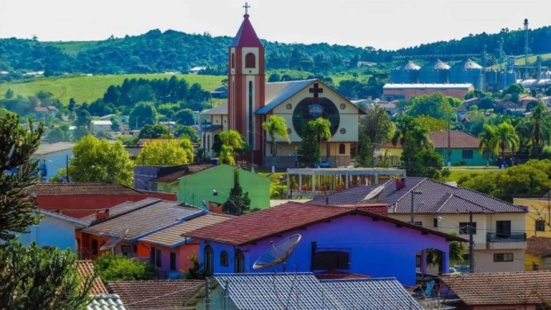 Expo Lebon 2025 anuncia atrações nacionais como Luan Pereira e Dazaranha