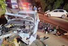 Dois jovens morrem em colisão com moto na BR-282