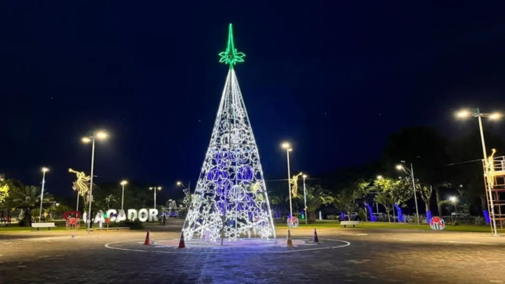 Caçador inicia instalação da decoração natalina nos próximos dias