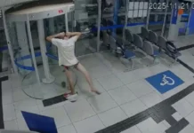 Ladrão fica preso em porta giratória só de cueca