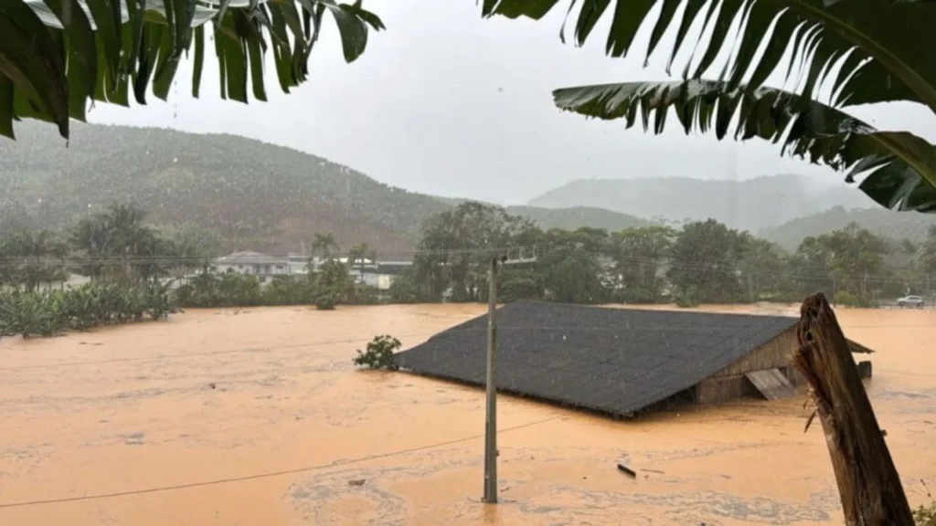 Município de Luiz Alves debaixo d’água