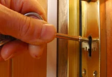 Vítima trancada pelo companheiro é salva pela Polícia Militar