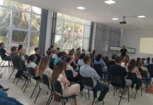 Profissionais da saúde de Videira recebem capacitação sobre manejo clínico da dengue