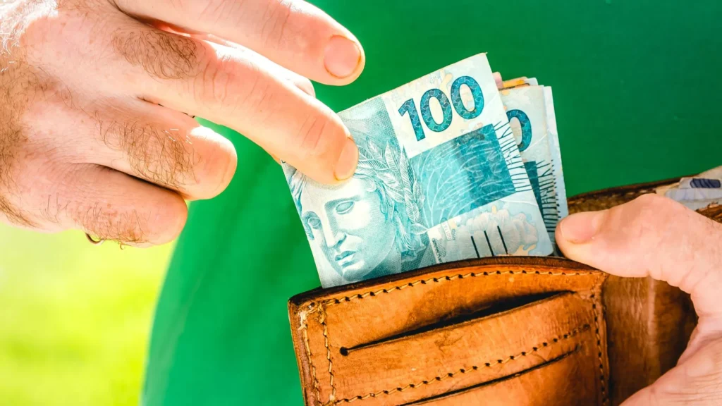 Salário mínimo de 2026 será de R$ 1.621, confirma Ministério do Planejamento