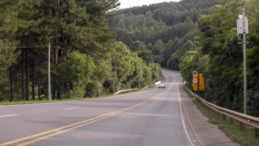 BR-116 em SC recebe 18 novos radares; confira os locais