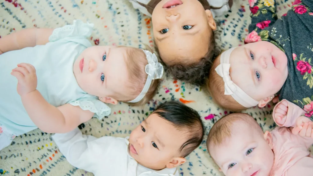 Confira os nomes mais escolhidos para bebês em 2025