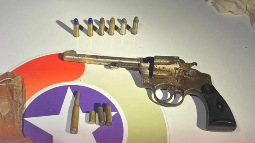 PM apreende arma e munições após denúncia de disparos em Caçador